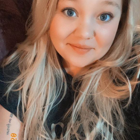 leahhug77